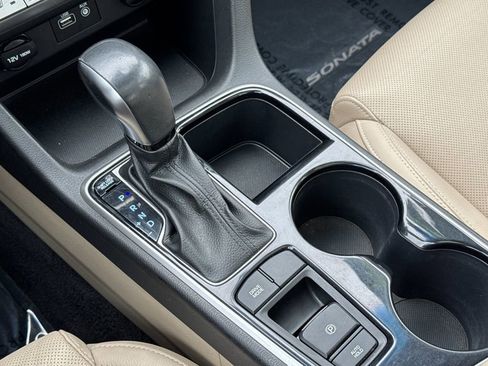 Used 2019 Hyundai Sonata Limited FWD image 19
