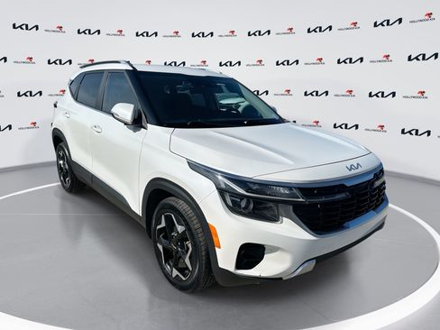 Used 2024 Kia Seltos EX FWD image 1