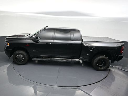 Used 2024 RAM 3500 Laramie w/ Night Edition image 19