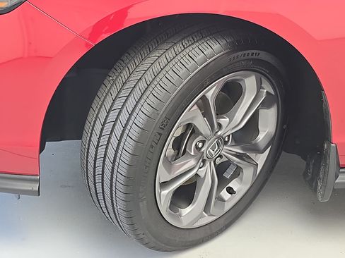 Used 2024 Honda Accord EX image 31
