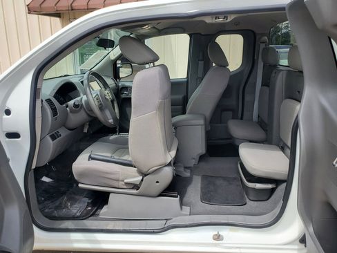 Used 2019 Nissan Frontier S RWD image 33