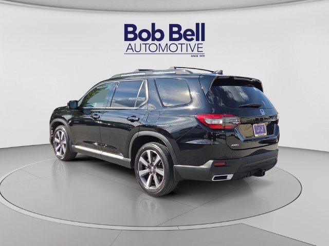 Used 2023 Honda Pilot Elite image 3