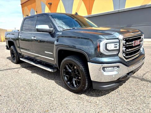 Used 2018 GMC Sierra 1500 SLT image 3