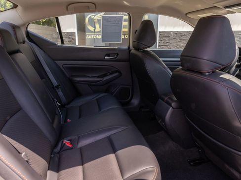 Used 2024 Nissan Altima 2.5 SR FWD image 27