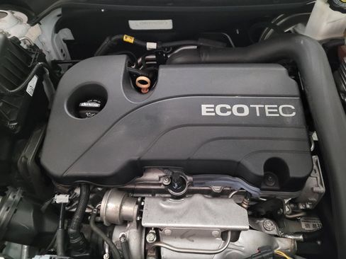 Used 2019 Chevrolet Equinox LT FWD image 30