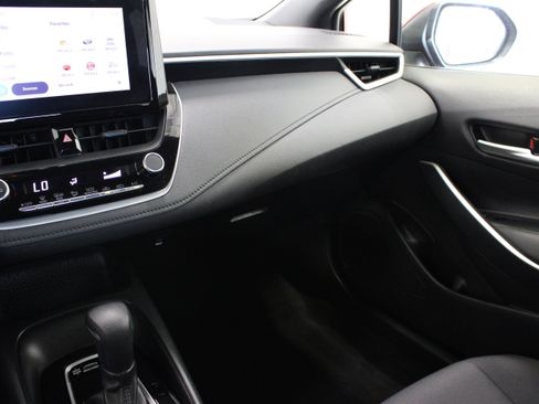 Used 2025 Toyota Corolla SE FWD image 14