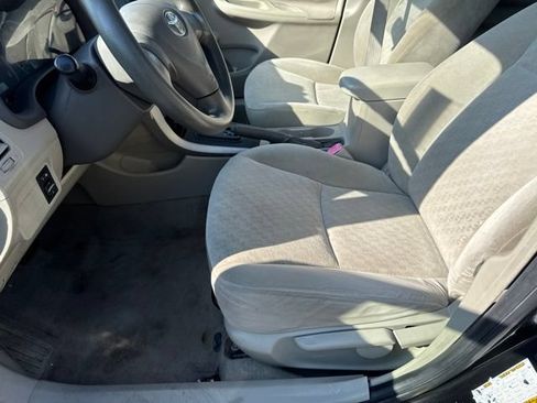 Used 2009 Toyota Corolla w/ All Weather Guard Pkg FWD image 15