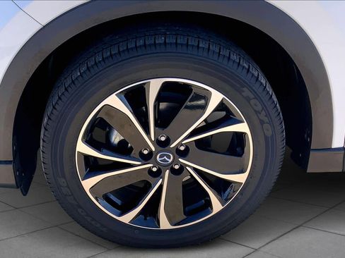 Used 2023 MAZDA CX-5 AWD 2.5 S w/ Premium Package image 11