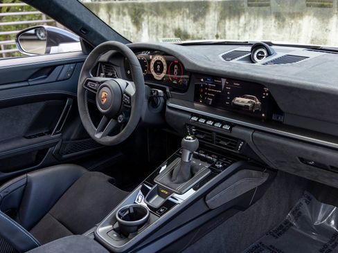 Certified 2026 Porsche 911 GT3 RWD image 55
