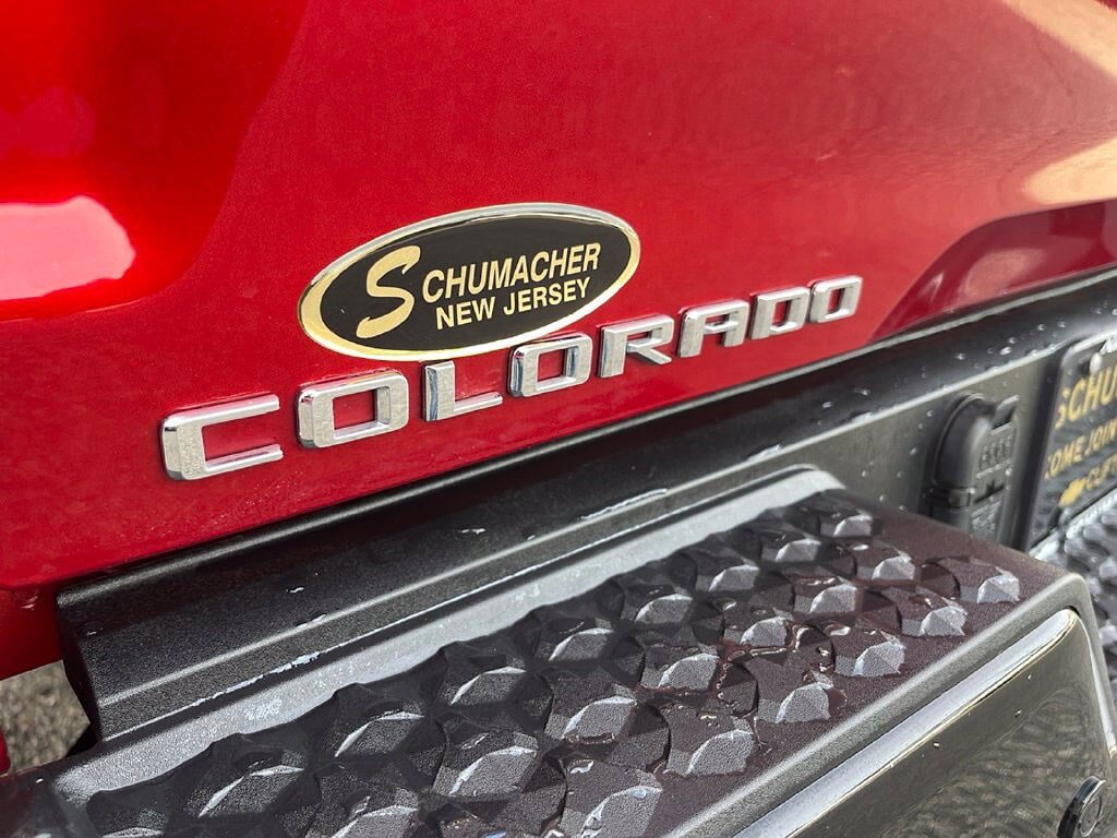 Used 2023 Chevrolet Colorado Trail Boss w/ Technology Package AWD/4WD image 22