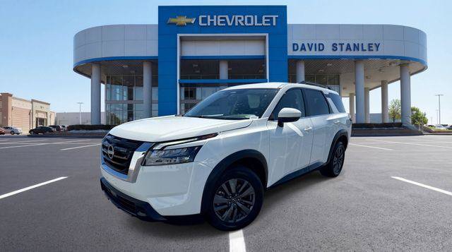 Used 2023 Nissan Pathfinder SV AWD/4WD image 1