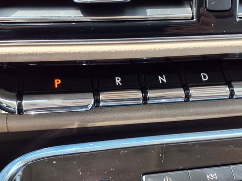 Used 2024 Lincoln Navigator Premiere AWD/4WD image 15