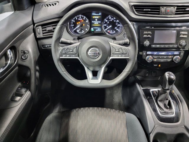 Used 2017 Nissan Rogue SV w/ Midnight Edition Package AWD/4WD image 24