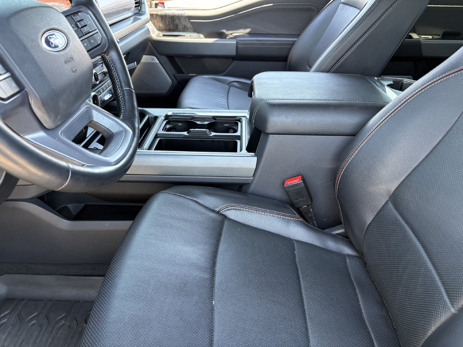 Certified 2023 Ford F250 Lariat w/ Lariat Ultimate Package AWD/4WD image 22