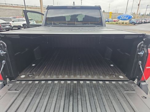 Used 2024 Toyota Tacoma TRD Sport image 17