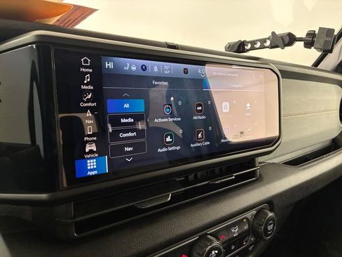 Used 2024 Jeep Gladiator Sport AWD/4WD image 26