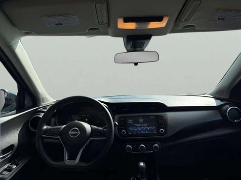 Used 2023 Nissan Kicks SV FWD image 7