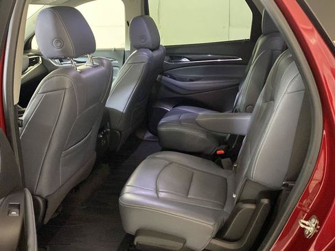 Used 2019 Buick Enclave Essence FWD image 22