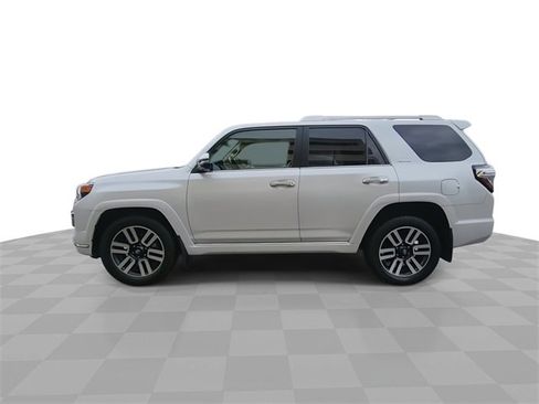Used 2024 Toyota 4Runner Limited image 5