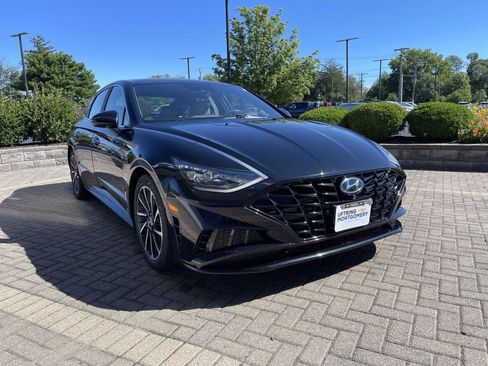 Used 2021 Hyundai Sonata Limited w/ Cargo Package FWD image 7