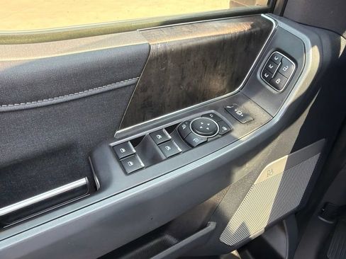 Used 2024 Ford F350 Lariat w/ Chrome Package AWD/4WD image 24