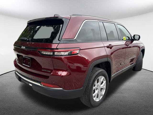 Used 2023 Jeep Grand Cherokee Limited AWD/4WD image 13
