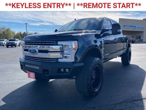 Used 2019 Ford F250 Lariat w/ Lariat Ultimate Package image 3