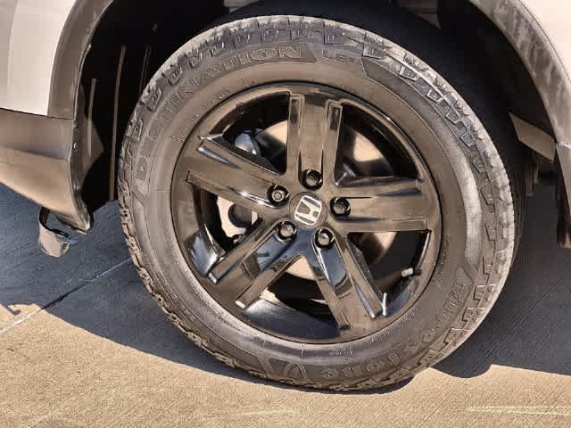 Used 2023 Honda Ridgeline Black Edition image 9