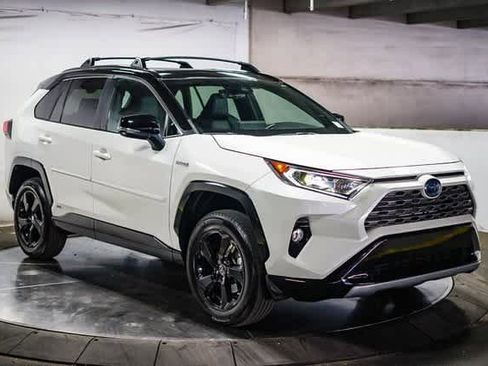 Certified 2019 Toyota RAV4 XSE image 4