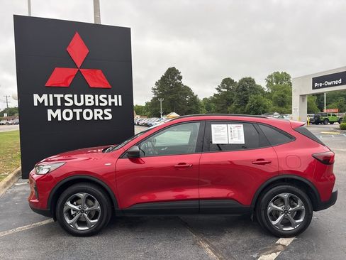 Used 2025 Ford Escape ST-Line AWD/4WD image 6