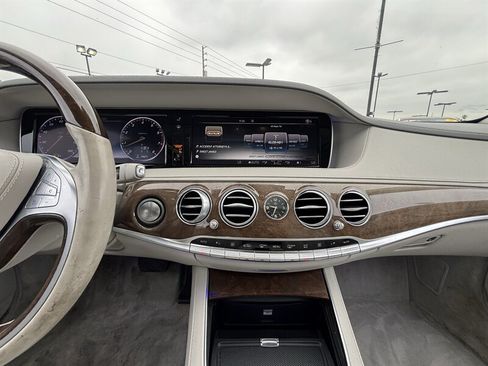 Used 2015 Mercedes-Benz S 550 4MATIC Sedan image 25