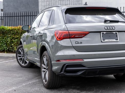 Used 2024 Audi Q3 2.0T Premium w/ Convenience Package AWD/4WD image 31