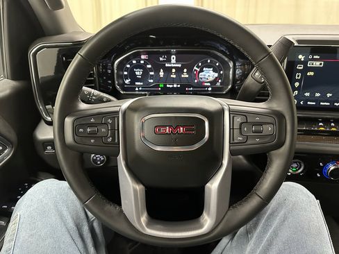 Certified 2024 GMC Sierra 1500 Elevation image 29
