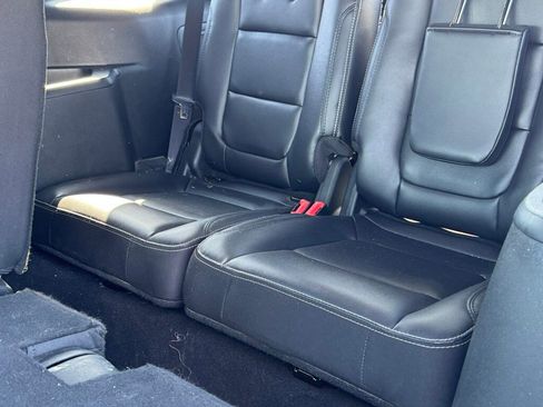 Used 2019 Ford Explorer Limited AWD/4WD image 18