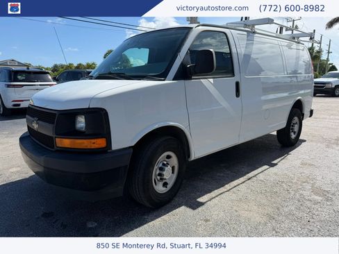 Used 2017 Chevrolet Express 2500 RWD image 7