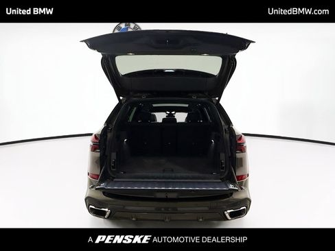 Used 2026 BMW X5 xDrive40i w/ M Sport Package AWD/4WD image 14