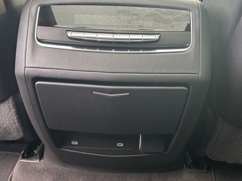 Used 2022 Cadillac Escalade Premium Luxury w/ Performance Package image 26