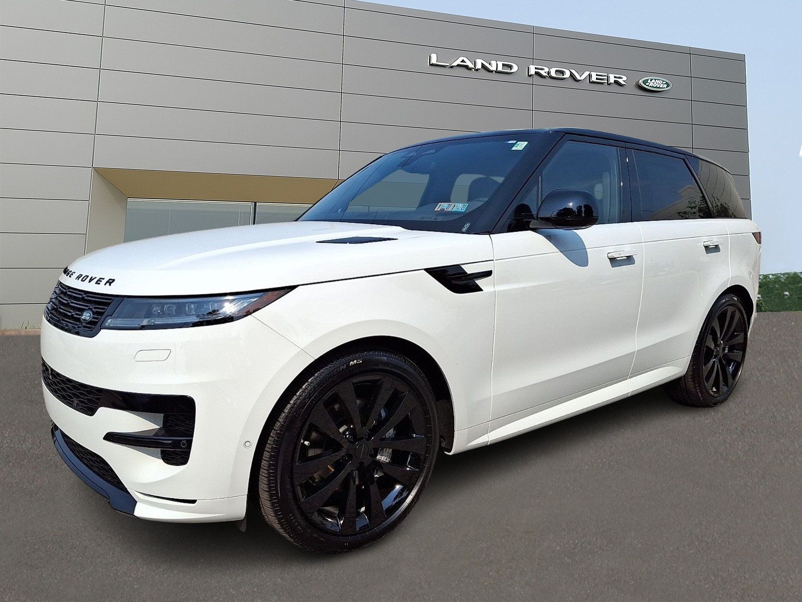 New 2026 Land Rover Range Rover Sport Dynamic SE AWD/4WD image 1