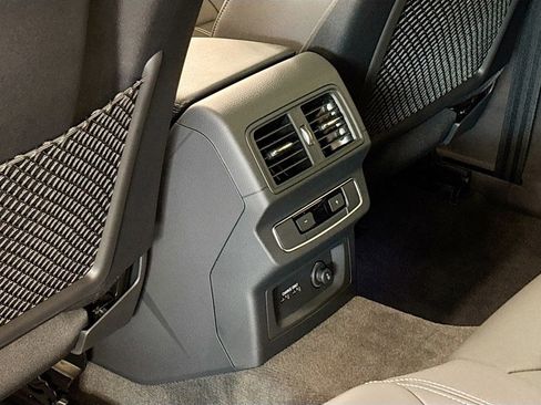 Used 2025 Audi Q5 2.0T Premium Plus w/ Premium Plus Package image 16