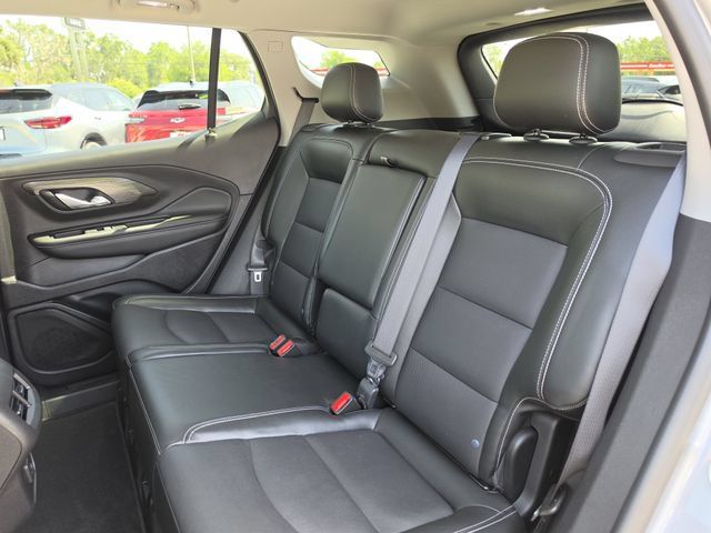 Used 2024 GMC Terrain SLT FWD image 20