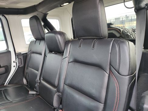 Used 2020 Jeep Wrangler Unlimited Rubicon w/ Dual Top Group image 26