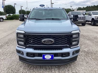 New 2026 Ford F250 Lariat w/ Black Appearance Package