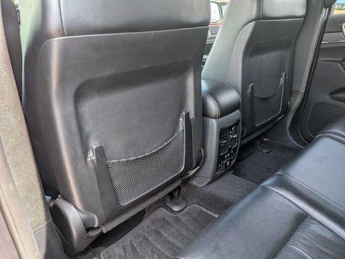 Used 2016 Jeep Grand Cherokee Limited AWD/4WD image 18