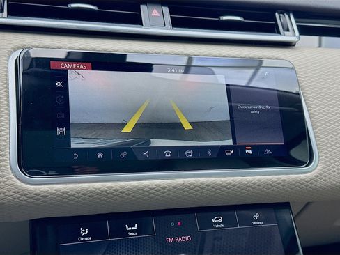 Used 2020 Land Rover Range Rover Velar S AWD/4WD image 10