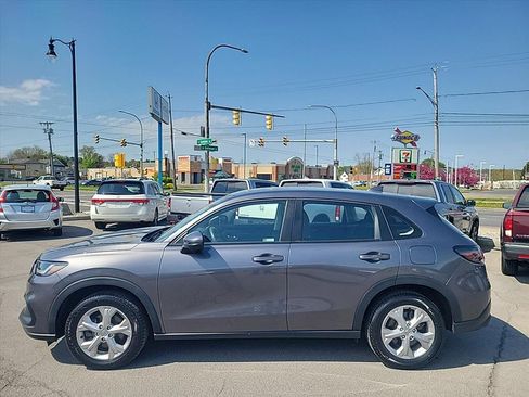 Used 2023 Honda HR-V LX image 2