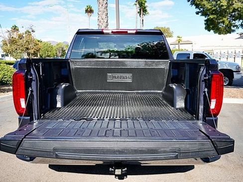 Used 2025 GMC Sierra 1500 SLT AWD/4WD image 20
