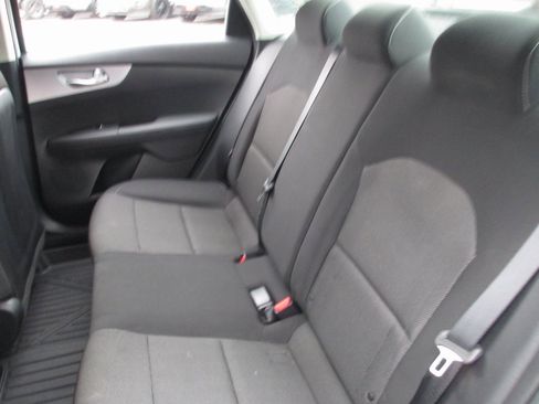 Used 2024 Kia Forte LXS w/ LXS Technology Package image 16