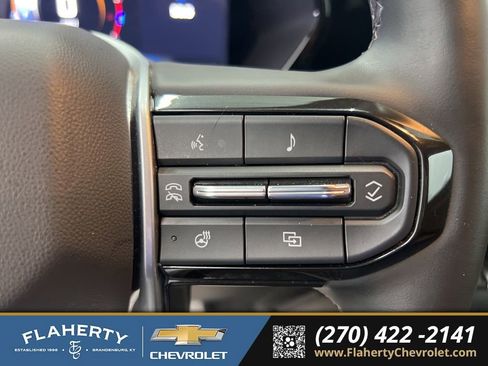 Used 2023 Chevrolet Colorado ZR2 w/ ZR2 Convenience Package III image 25