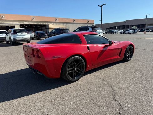 Used 2006 Chevrolet Corvette Coupe w/ Preferred Equipment Group RWD image 5