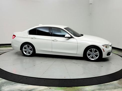 Used 2018 BMW 328d Sedan RWD image 4